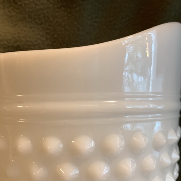 Beautiful vintage hobnail milk glass pitcher. Approximately 8 1/2” x 8”. - Picture 7 of 7